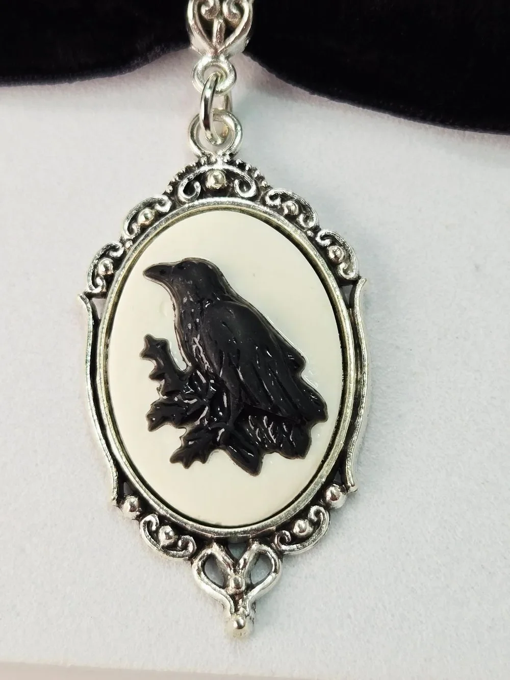 Dark Romance Raven Cameo Choker Black Velvet Gothic Glam Elegance Crow Necklace